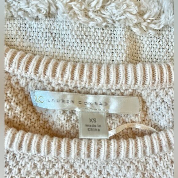 LC Lauren Conrad Cream Detailed Knit Scoop Neck Smocked Cuff Sweater xsmall - Picture 2 of 6